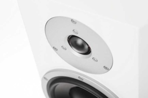 Dnyaudio Excite X 18 Seidenmatt weiss