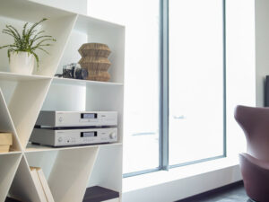 ROTEL CD11 Tribute - CD-Player (Beispielabbildung mit A11 Tribute, Lifestyle)